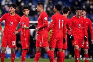 ?大了小一轮？越南19岁小将对日本破门，国足平均29.7岁……